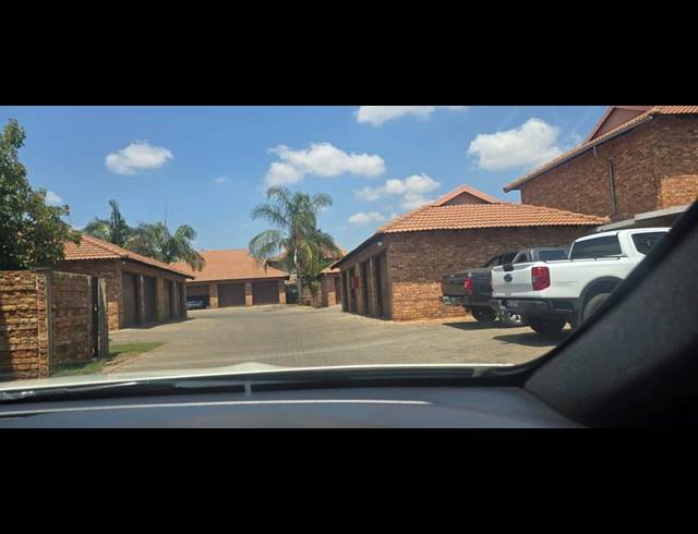 2 BEDROOM APARTMENT FOR SALE IN ANNLIN